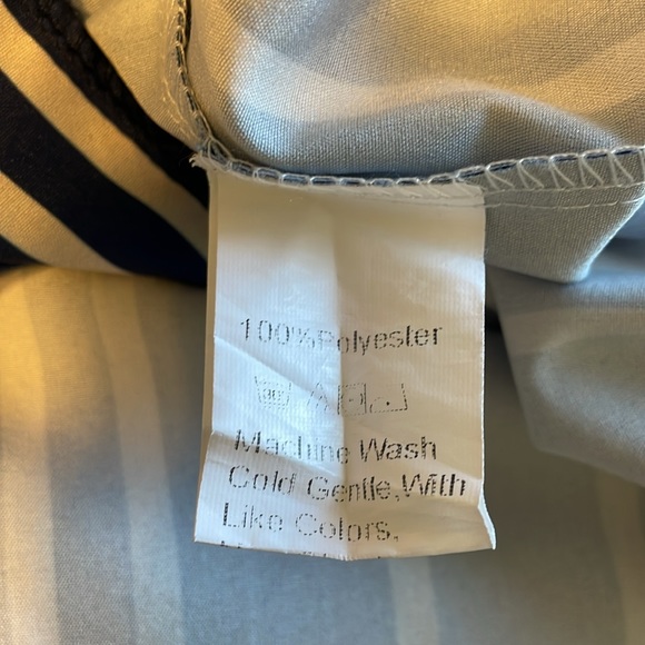 Romwe Blue Button Up Shirt Sz M - Picture 4 of 4